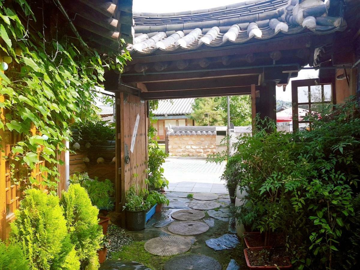 Pinetree View Hanok Guesthouse Jeonju Exterior foto