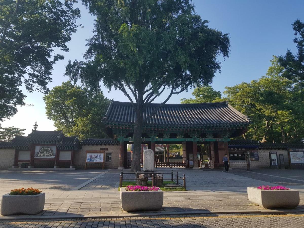 Pinetree View Hanok Guesthouse Jeonju Exterior foto