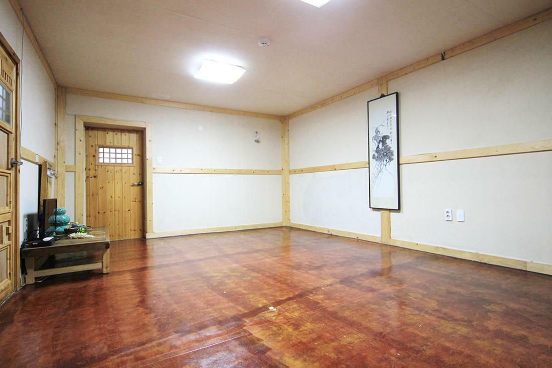 Pinetree View Hanok Guesthouse Jeonju Exterior foto